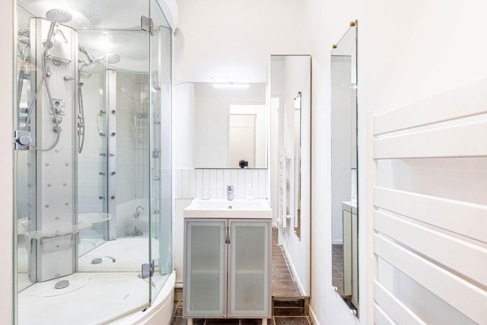 Guestready - Modern Comfort Near Arc De Triomphe Appartement